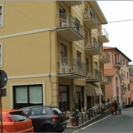 Hotel Nena *